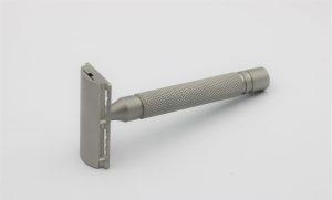 STANDO - LESZY, RASOIO A PETTINE CHIUSO IN ACCIAIO INOX GAP 1,25