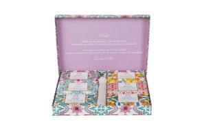 CASA AMALFI - SET REGALO PINK MAIOLICA CON 6 SAPONETTE DA 150G E SPUGNA IN SISAL
