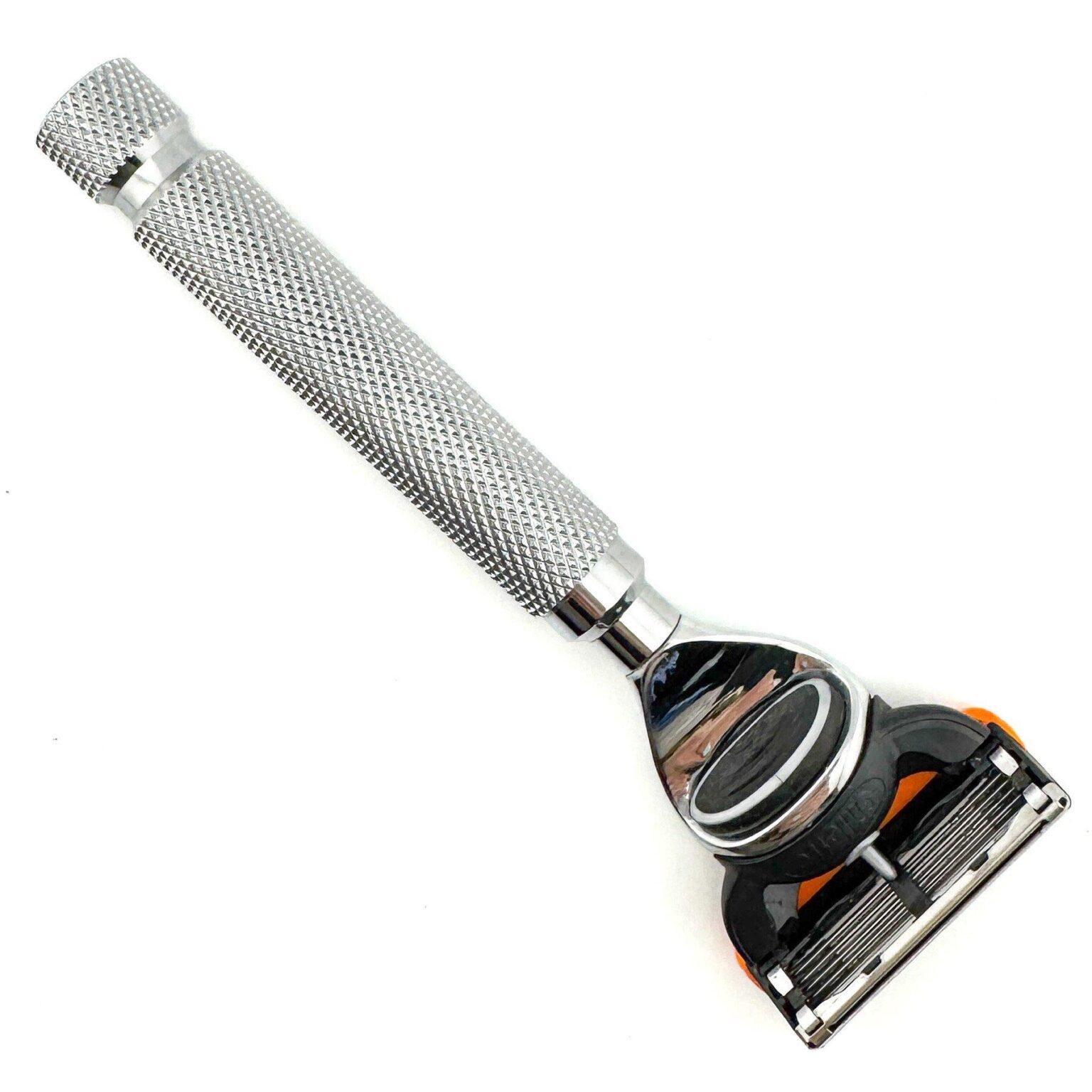 PARKER - RASOIO IN METALLO ZIGRINATO COMPATIBILE CON LAME GILLETTE FUSION
